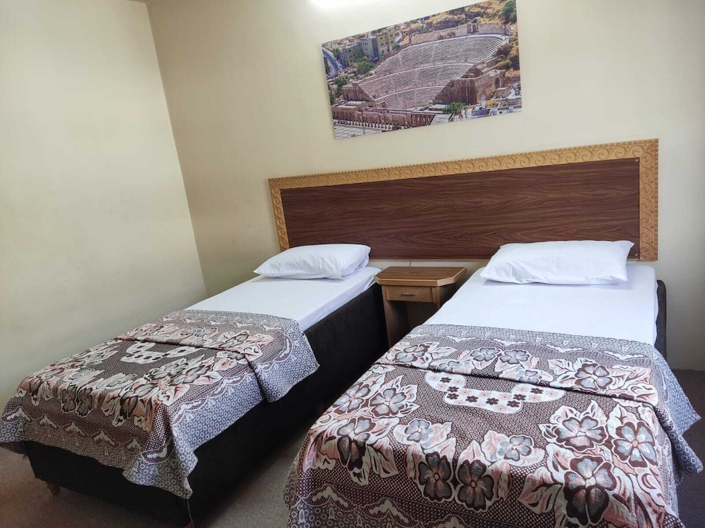 Asia Hotel 27/50