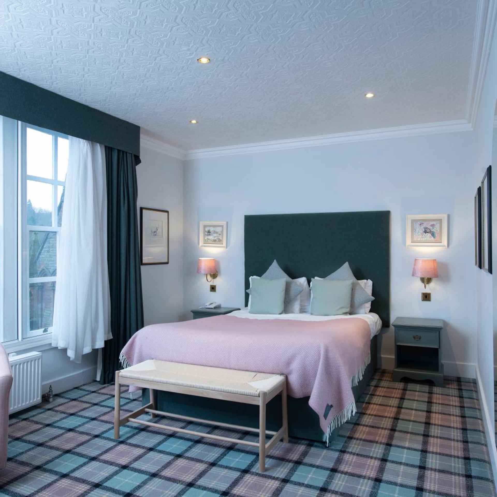 Royal George Hotel 10/46