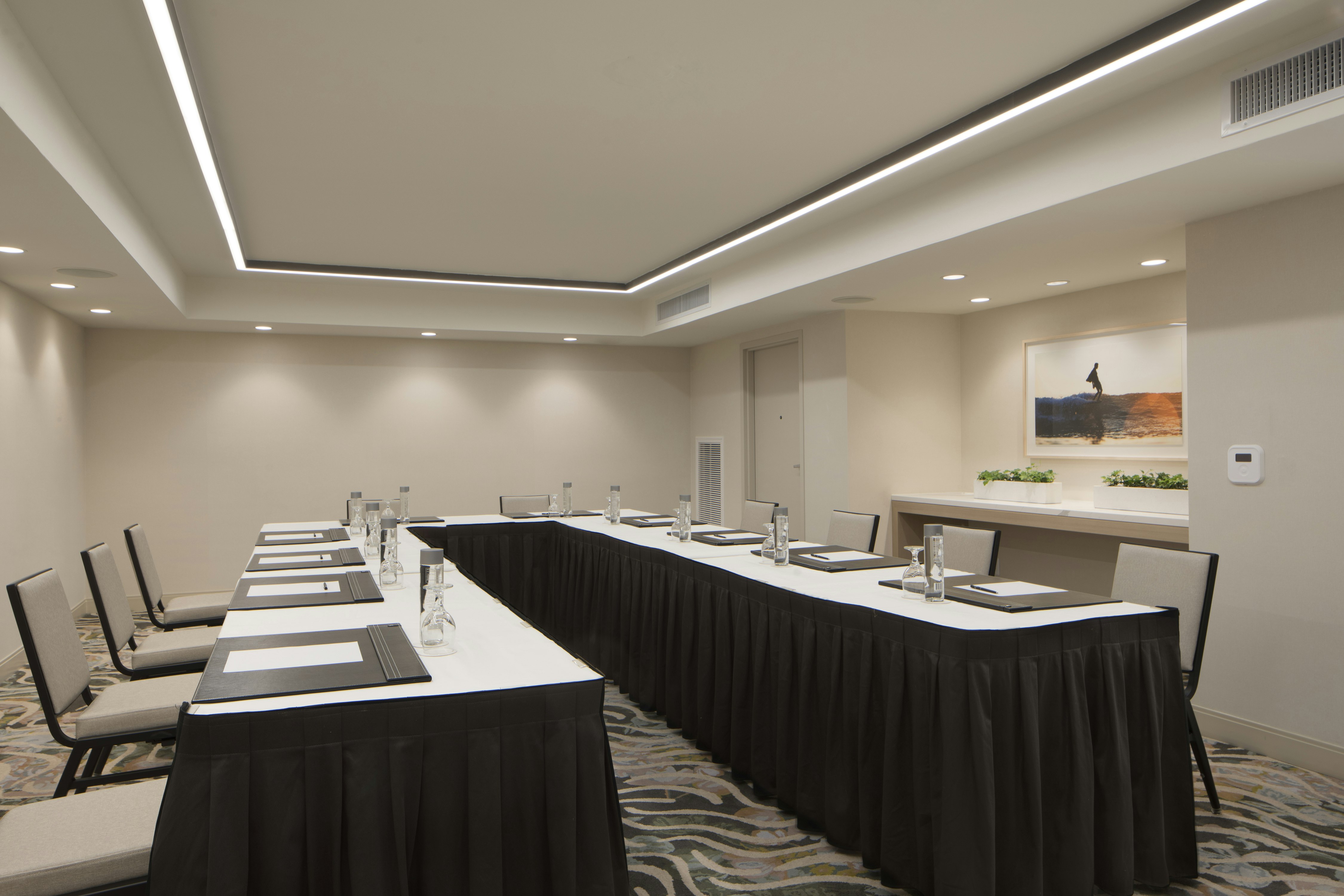 Hilton Santa Monica Hotel Suites 63/65