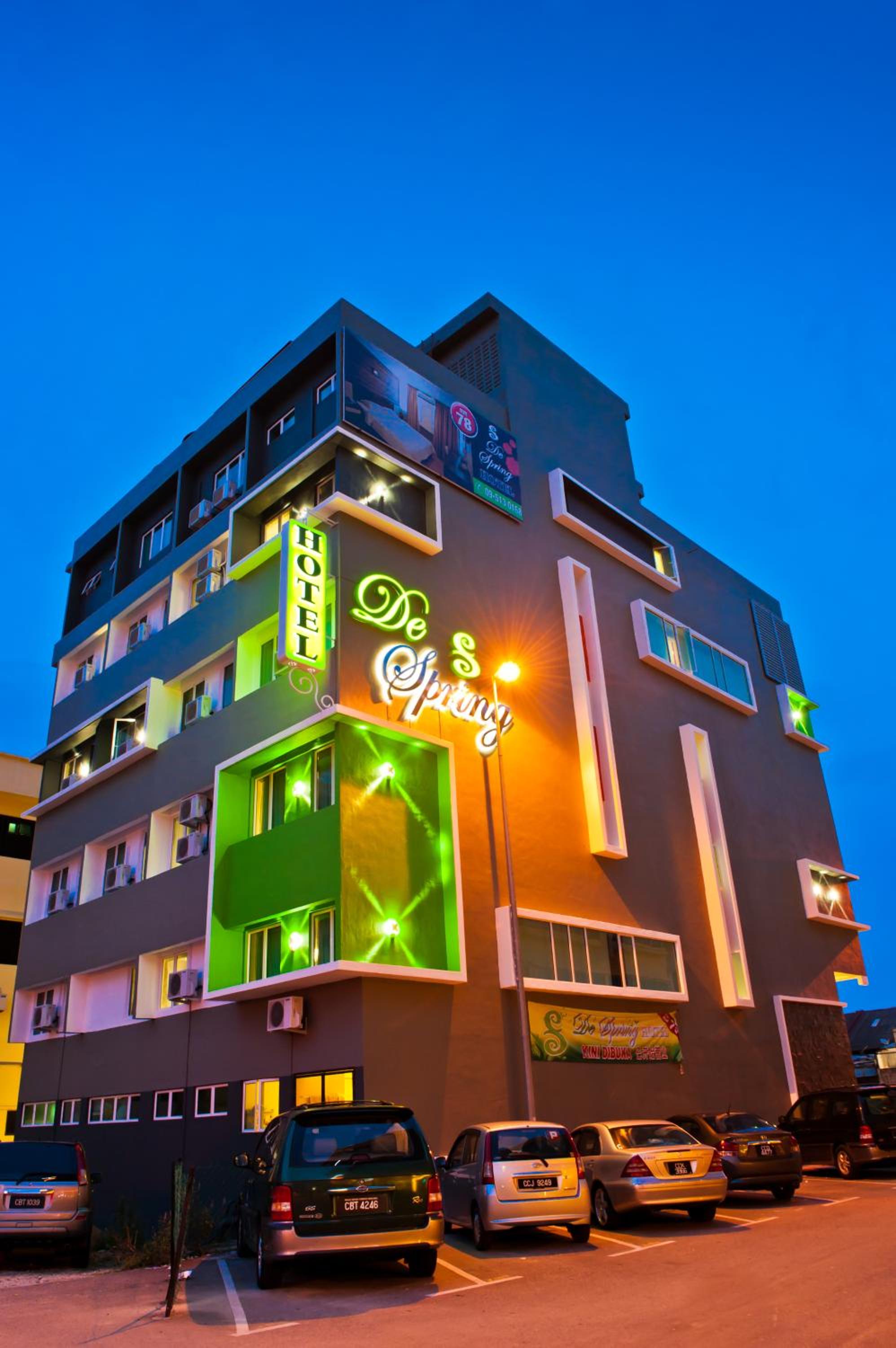 De Spring Hotel 5/50