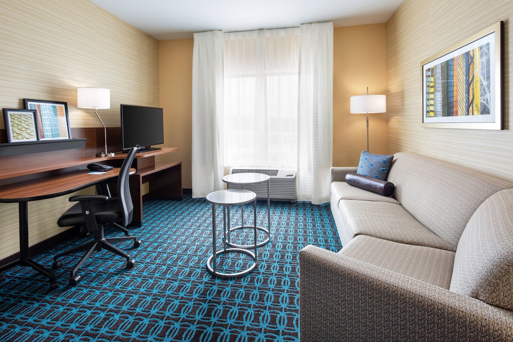 Fairfield Inn & Suites By Marriott Poplar Bluff 17/26