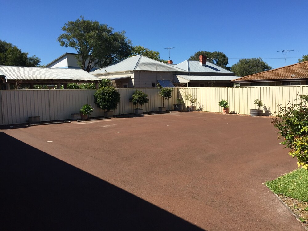 Observatory Guesthouse - Adults Only 4/52