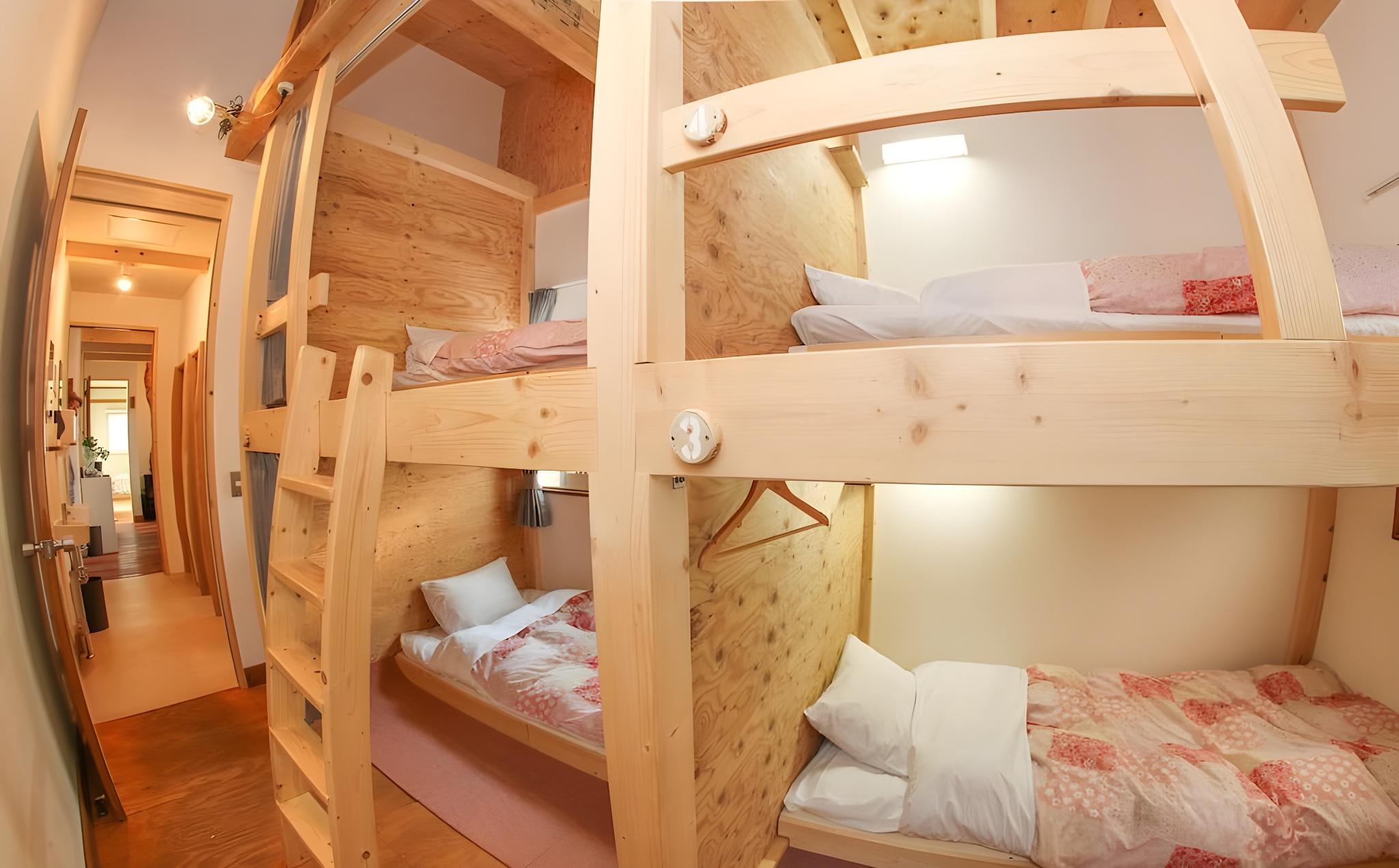 Female Dorm, Female Only, Shared, 4 People