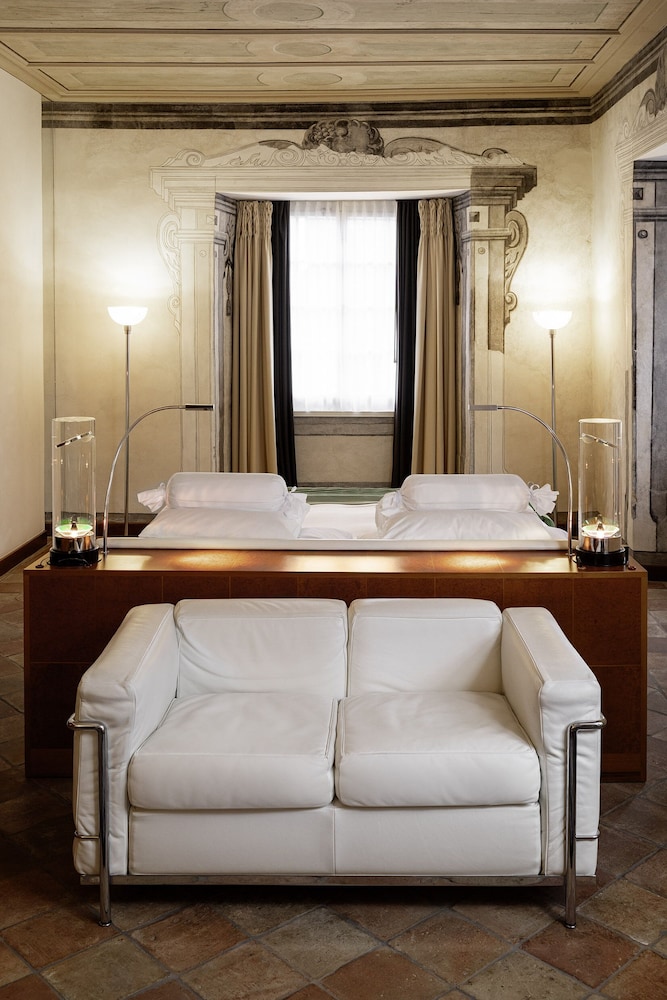Widder Hotel 36/92
