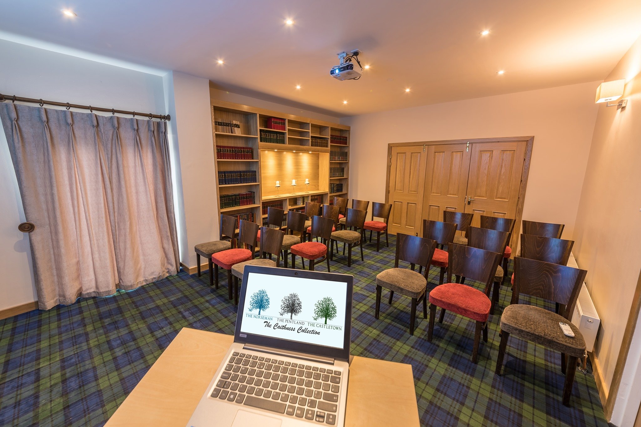 Norseman Hotel 41/44