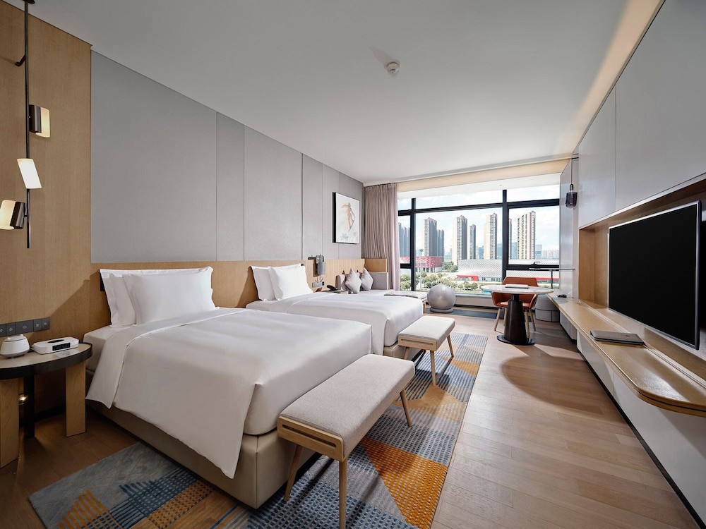 Premium, Twin Beds, Stadium View