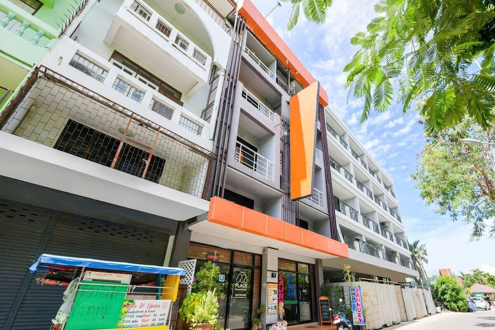 M Place 4/55