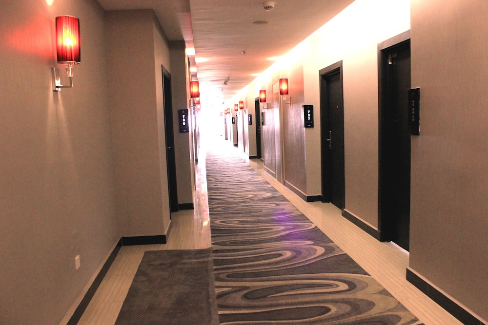 Livingston Hotel Sandakan 53/57