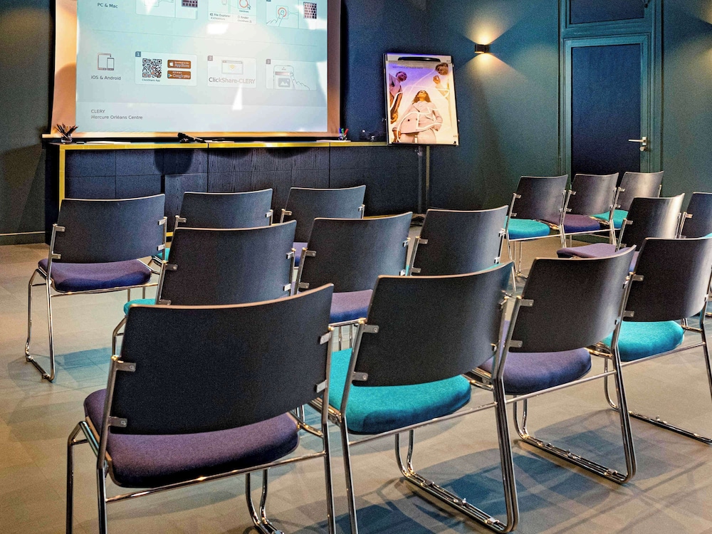 MERCURE ORLEANS CENTRE 53/62