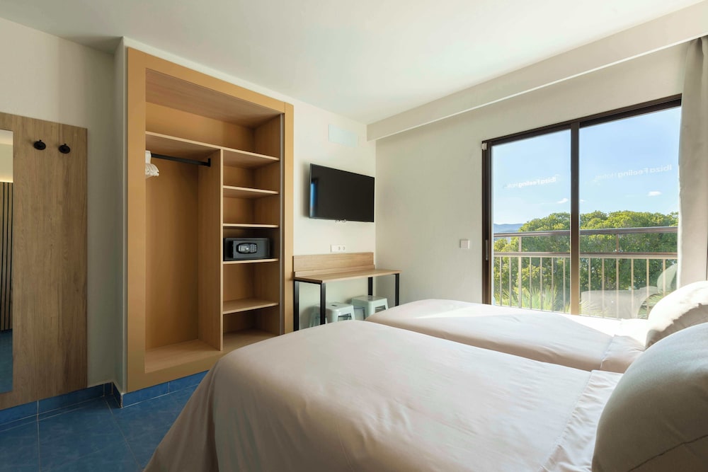 Studio, Twin Beds, Ocean Front, Balcony