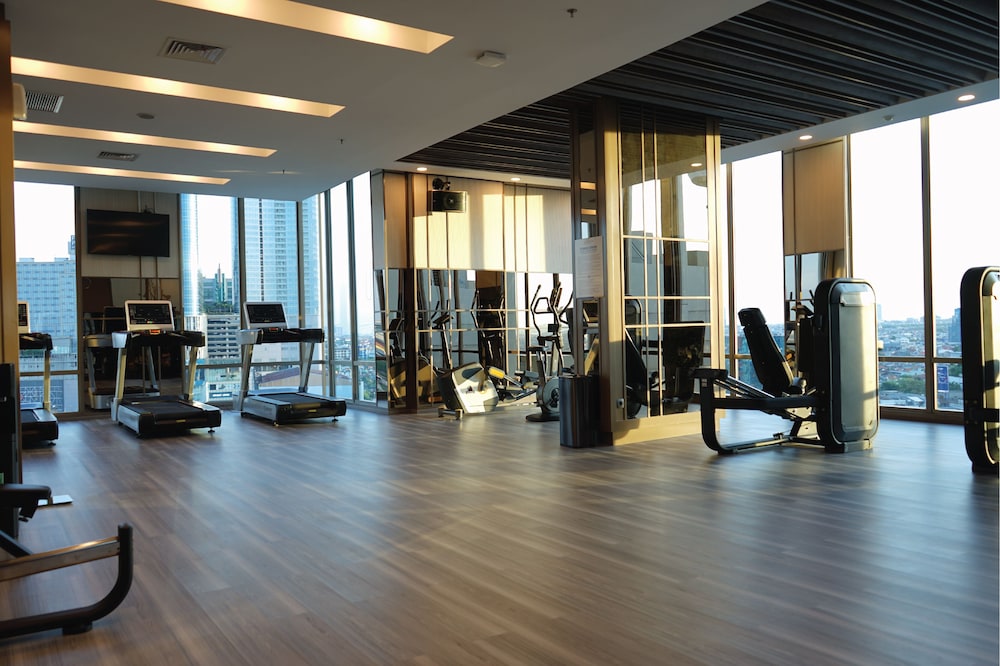 Platinum Tunjungan Hotel 24/50