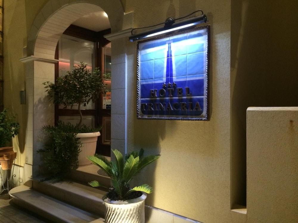 Hotel Ristorante Trinacria 28/50