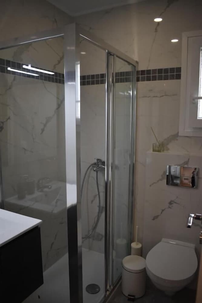 Tsonas Apartments 20/22