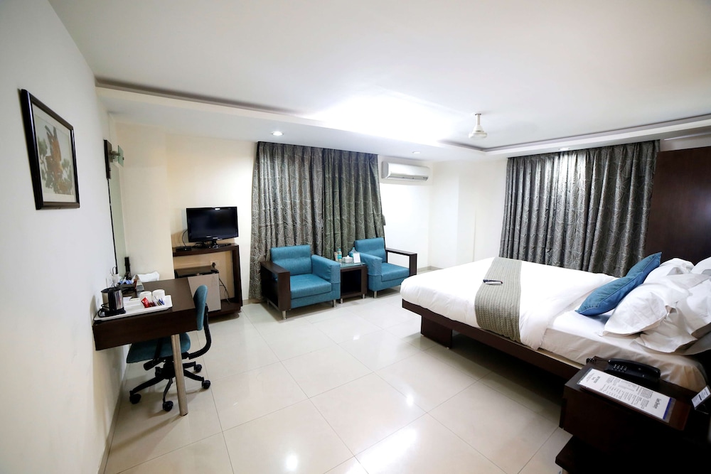 Click Hotel Yuvraj 12/46