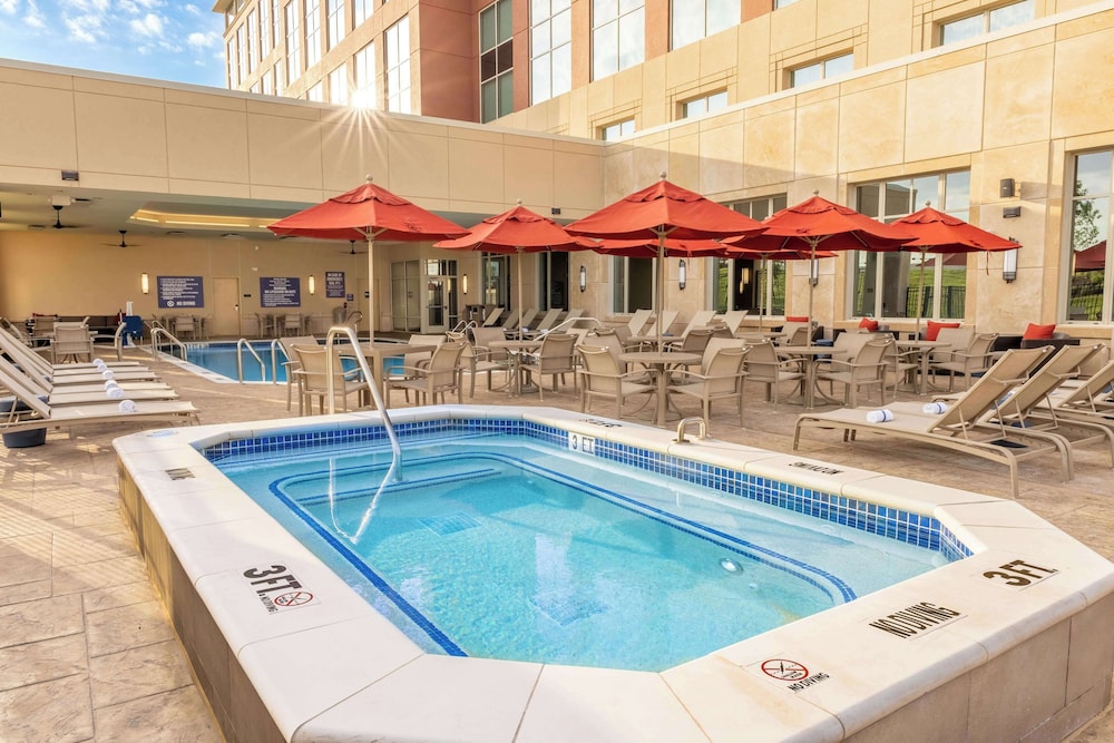 Drury Plaza Hotel Dallas Arlington 24/50