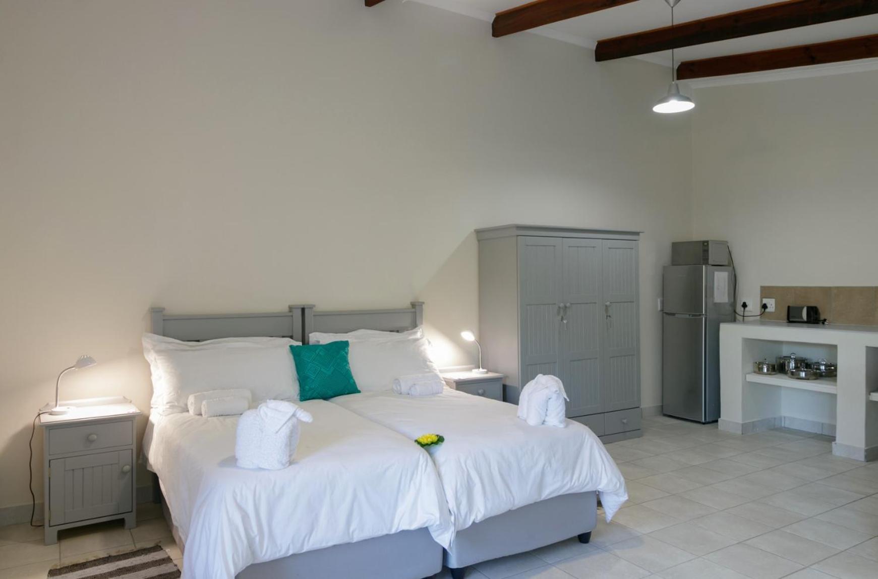 Eastbrook River Lodge 7/50
