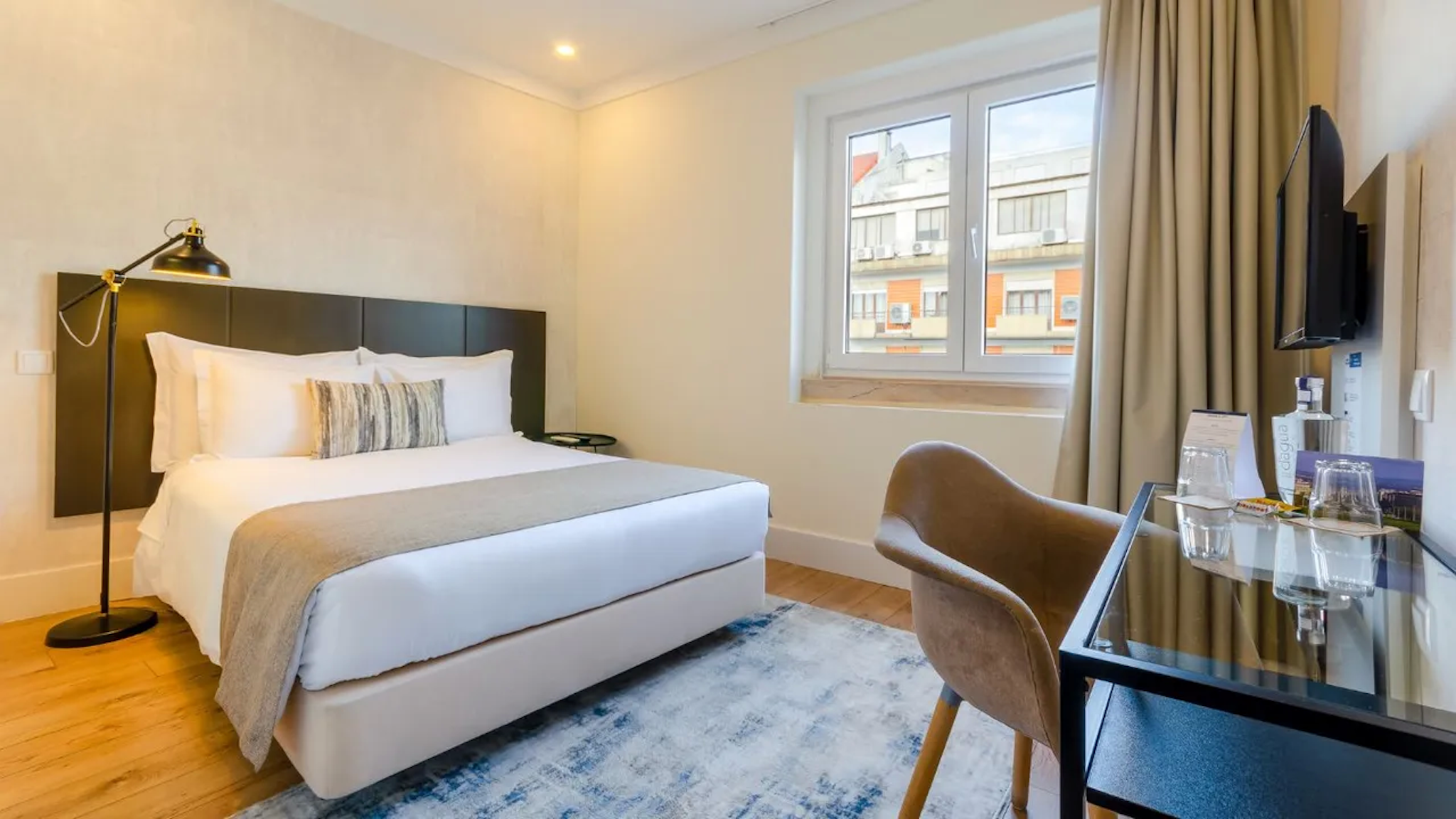 LX51 Studios & Suites - Lisbon center 3/26