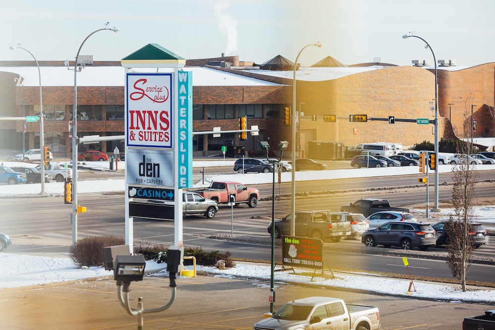 Service Plus Inn and Suites - Grande Prairie 54/62