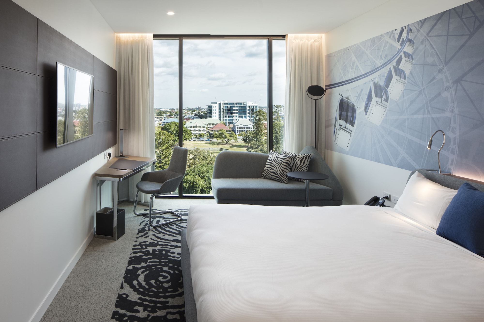 Premier, King Bed