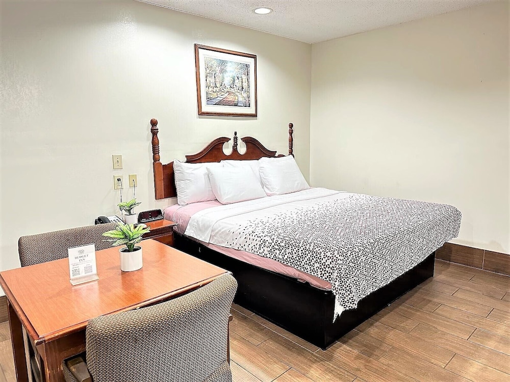 Budget Inn 21/50
