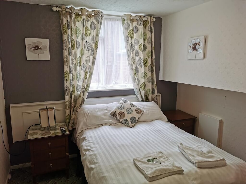 The New Oxford Hotel 11/43