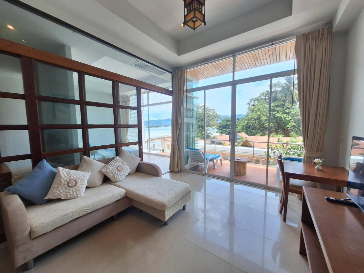 SUITE, SEA VIEW