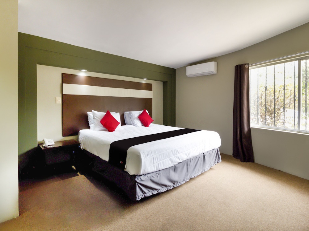 Hotel La Fuente 27/58