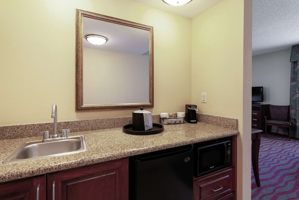 Hampton Inn & Suites Port Richey 48/62