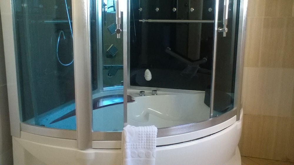 Sahara Stones Hotel 46/50