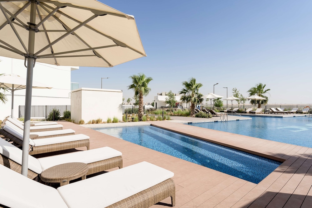 Radisson Dubai Damac Hills 20/47