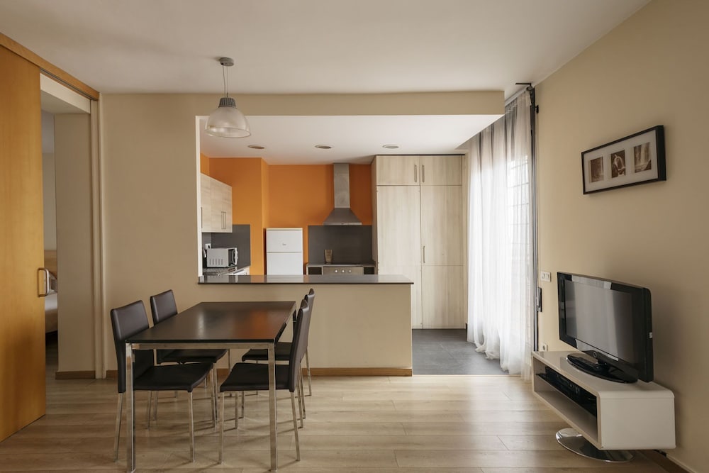 Villarroel Barcelona Apartment 20/35