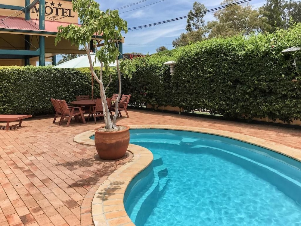 DALBY HOMESTEAD MOTEL 65/65