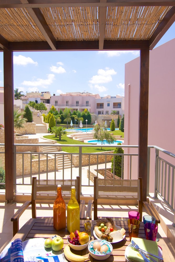 Loutra Resort 36/50