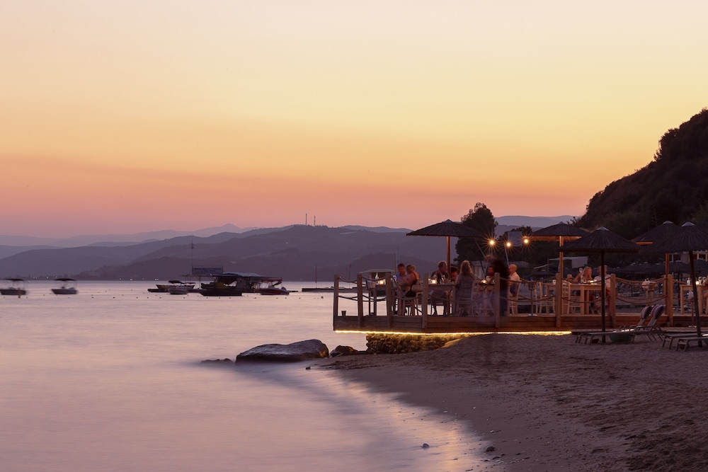 Eagles Palace - Small Luxury Hotels of the World 84/87