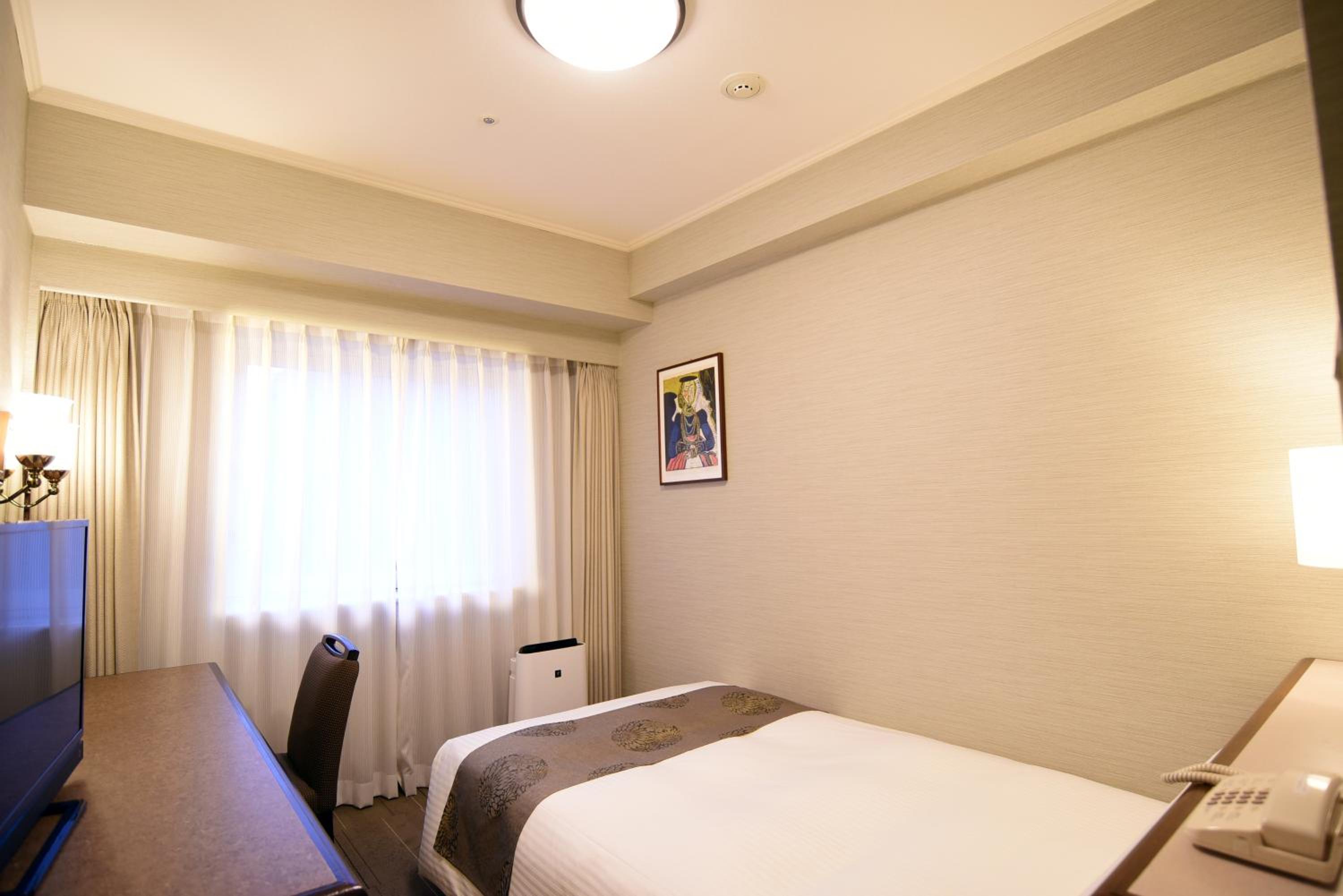Room, Single