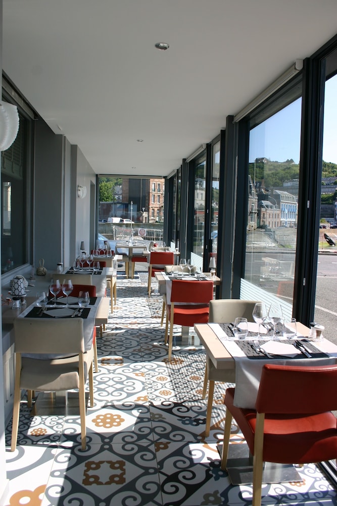 Hotel the Originals Le Treport La Villa Marine 56/68
