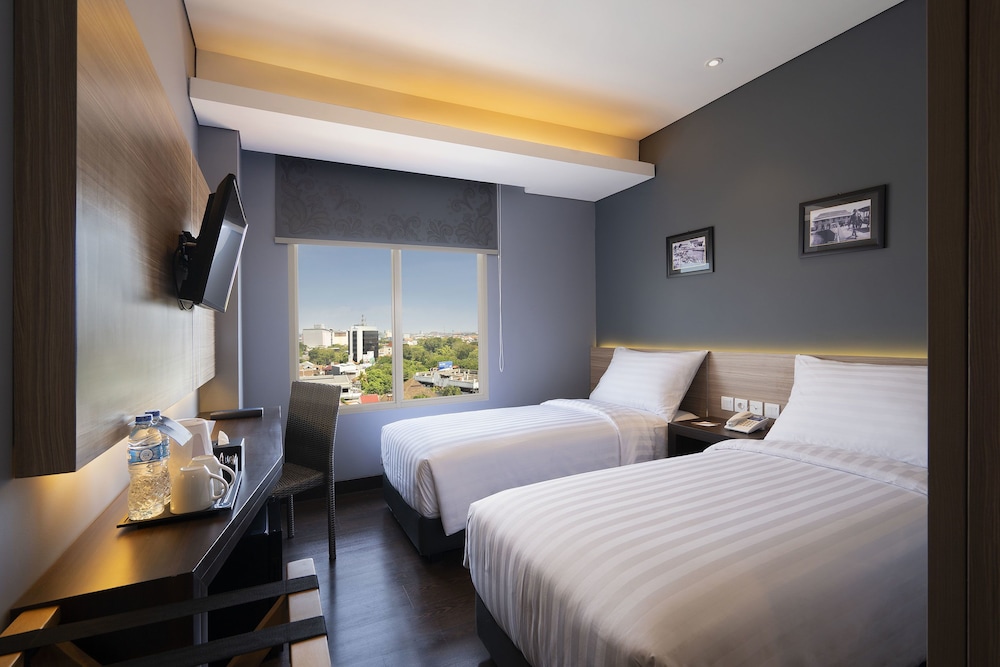Batiqa Hotel Darmo 31/68