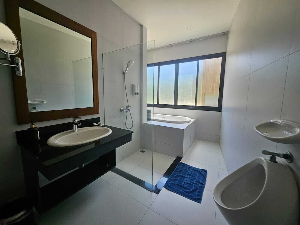 Jean Apartment 67/68