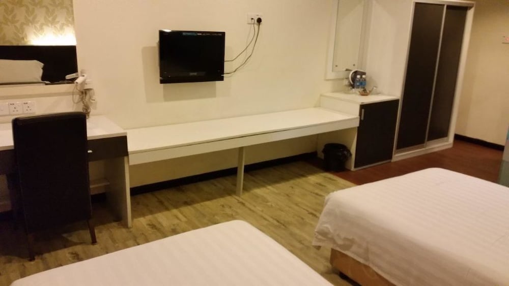 Prince Hotel 16/38