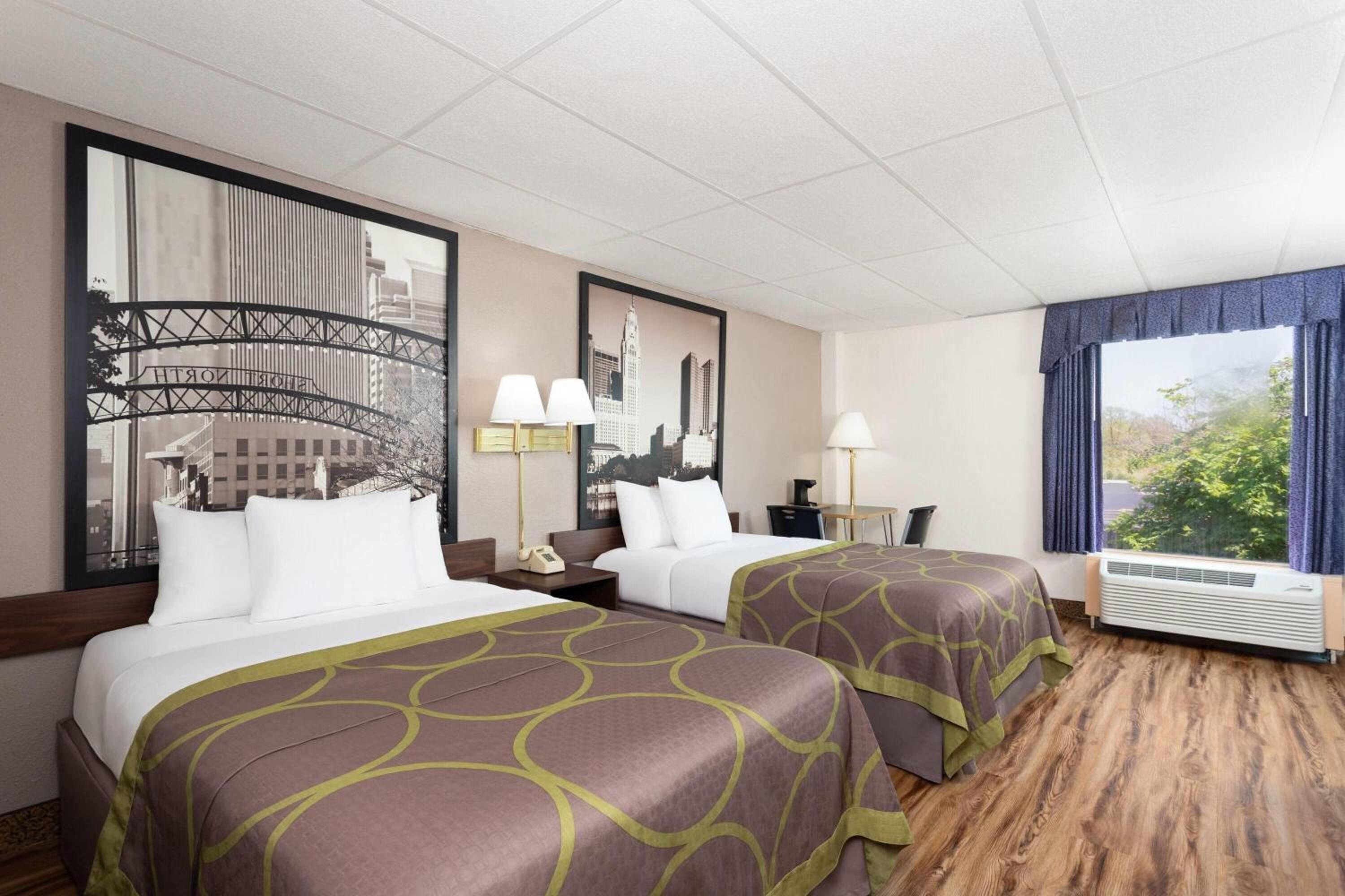 Deluxe, 2 Double Beds