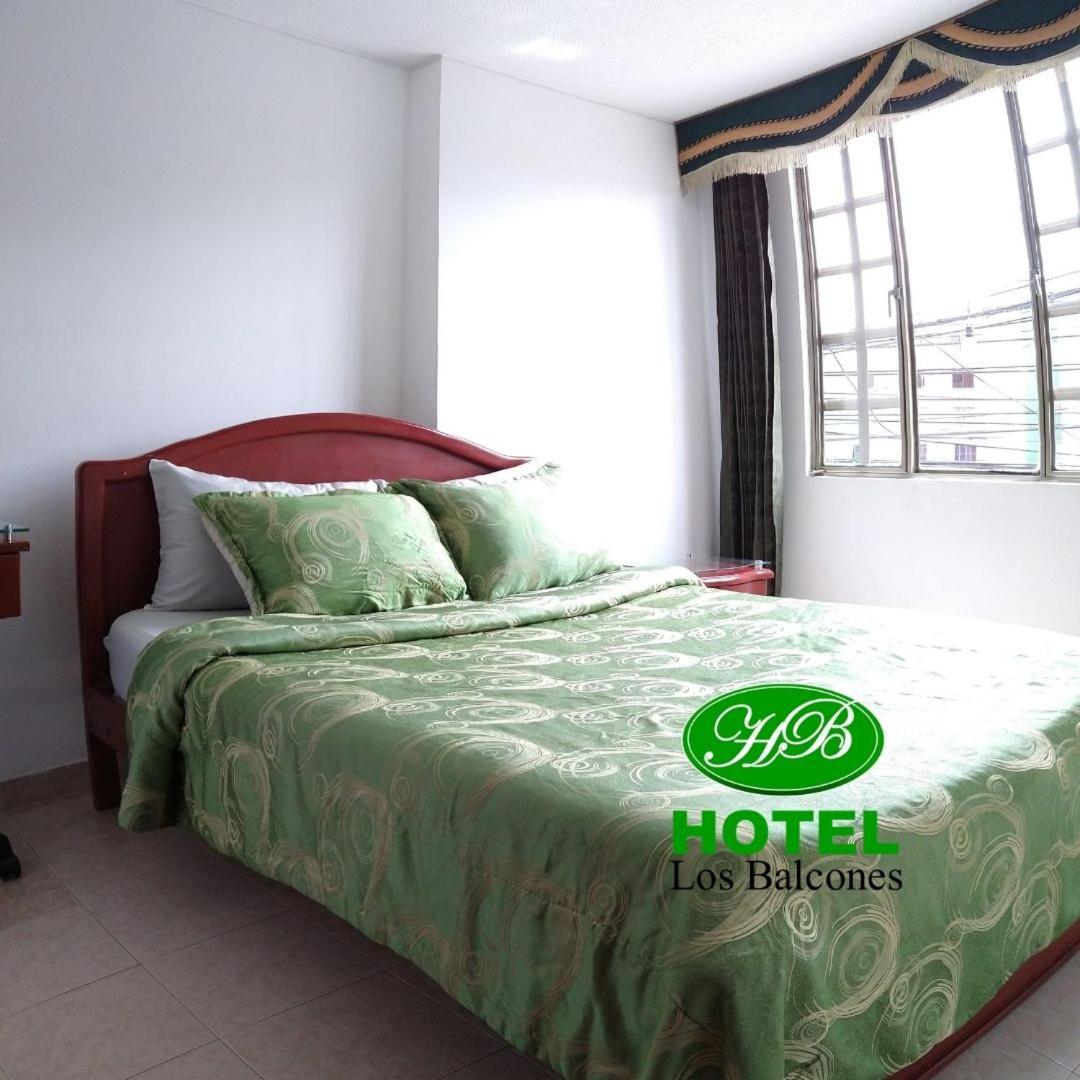 Los Balcones Hotel 8/38