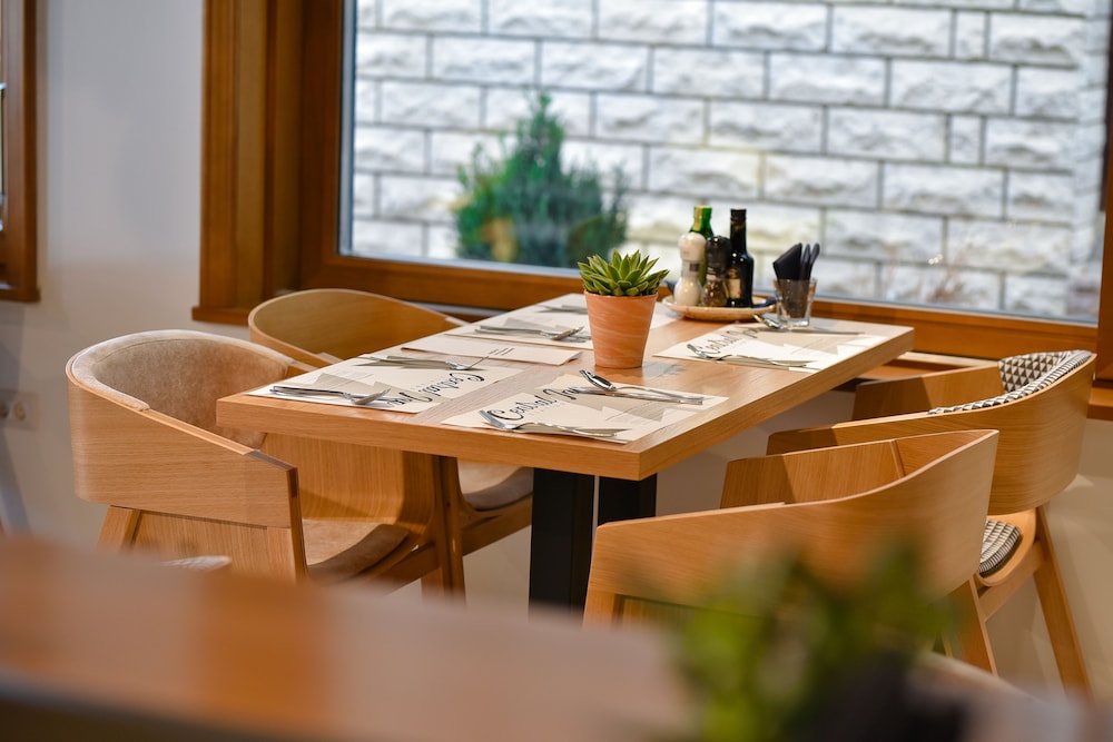 Central Inn Zlatibor 33/50