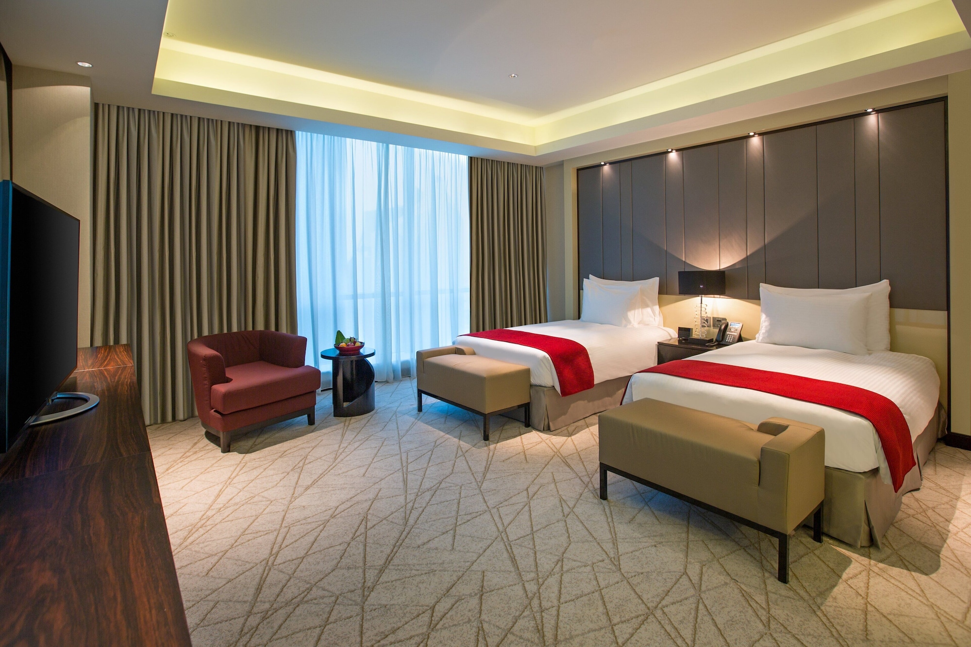 PRESIDENTIAL, SUITE, MULTIPLE BEDS