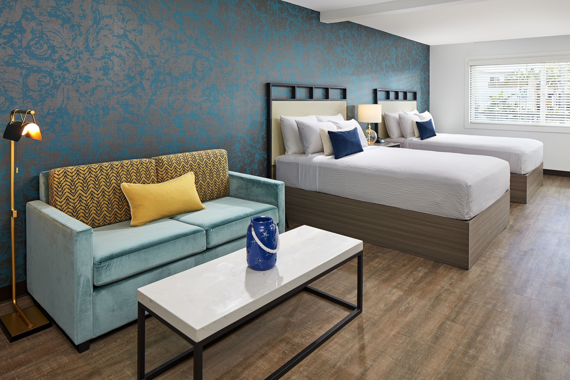 Renovated, 2 Queen Beds, Sofa