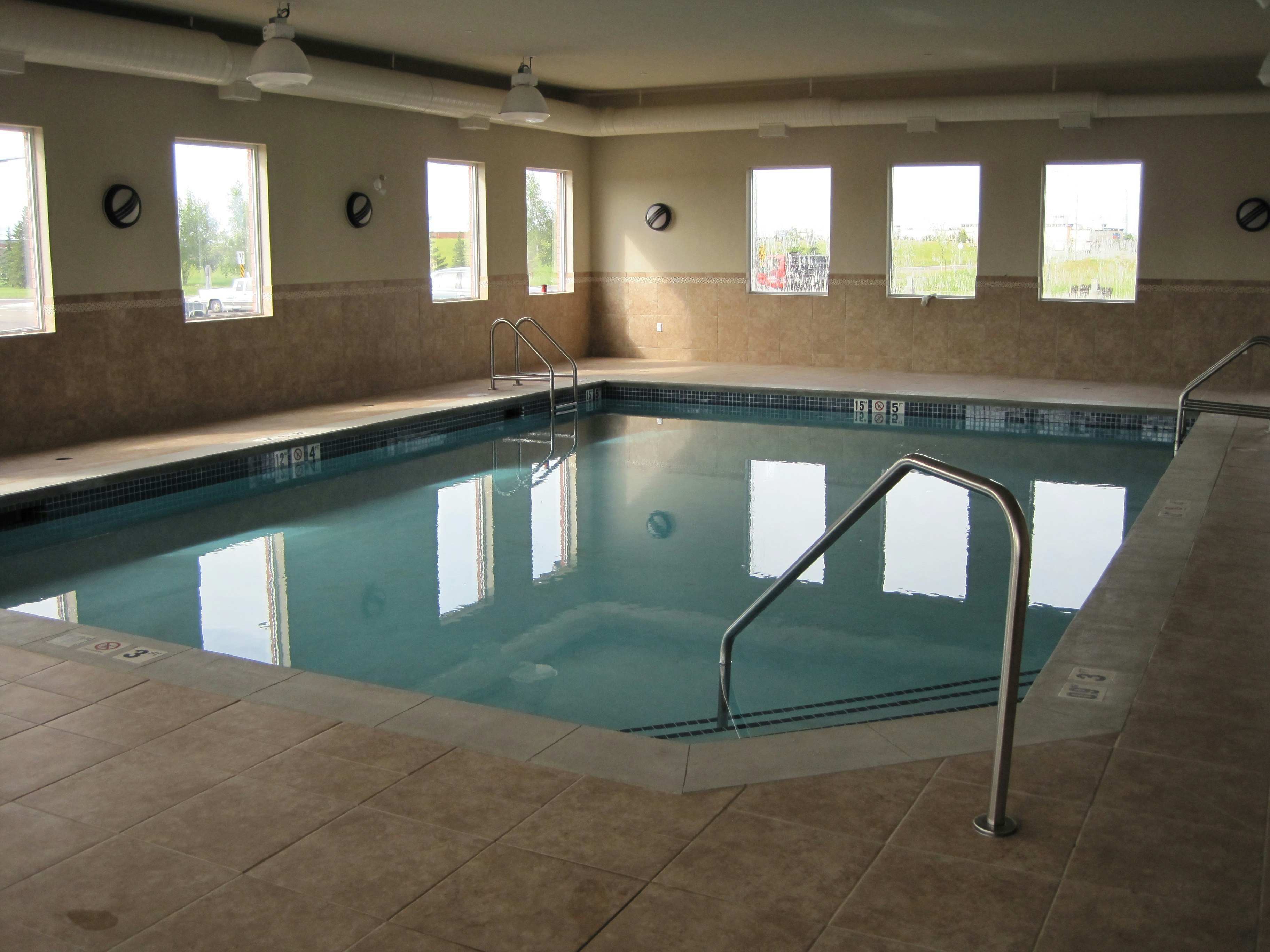 Hampton Inn by Hilton Fort Saskatchewan 18/23
