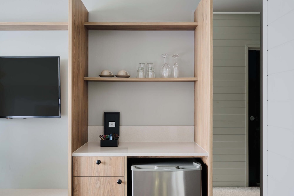 غرفة بسرير كينج بشرفة، Abode Murrumbateman 5/5