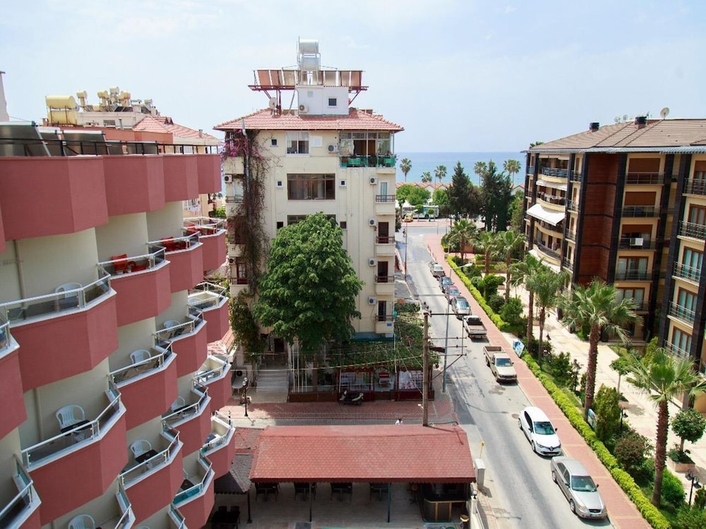Yaman Life Hotel 4/50