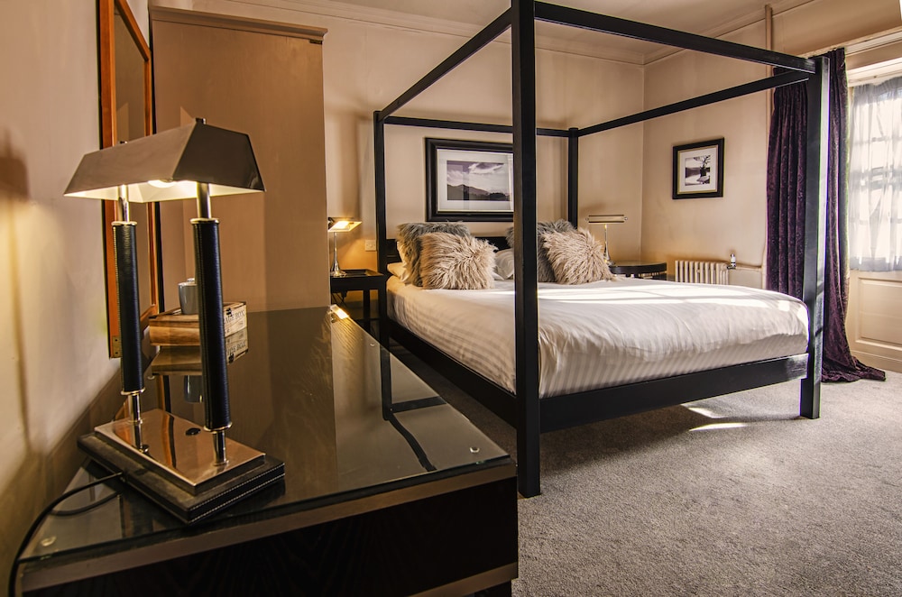 STRATHAVEN HOTEL 14/43