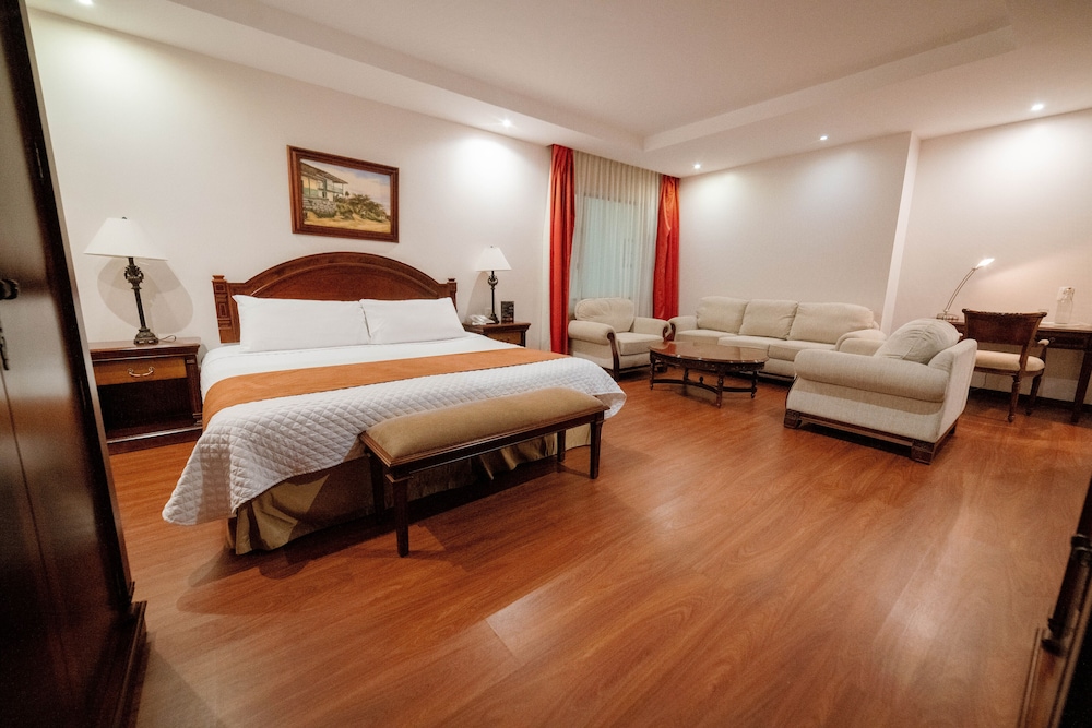 Grand Victoria Boutique Hotel 24/69