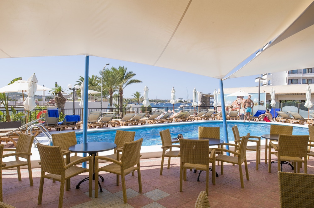 Osiris Ibiza Hotel 51/69